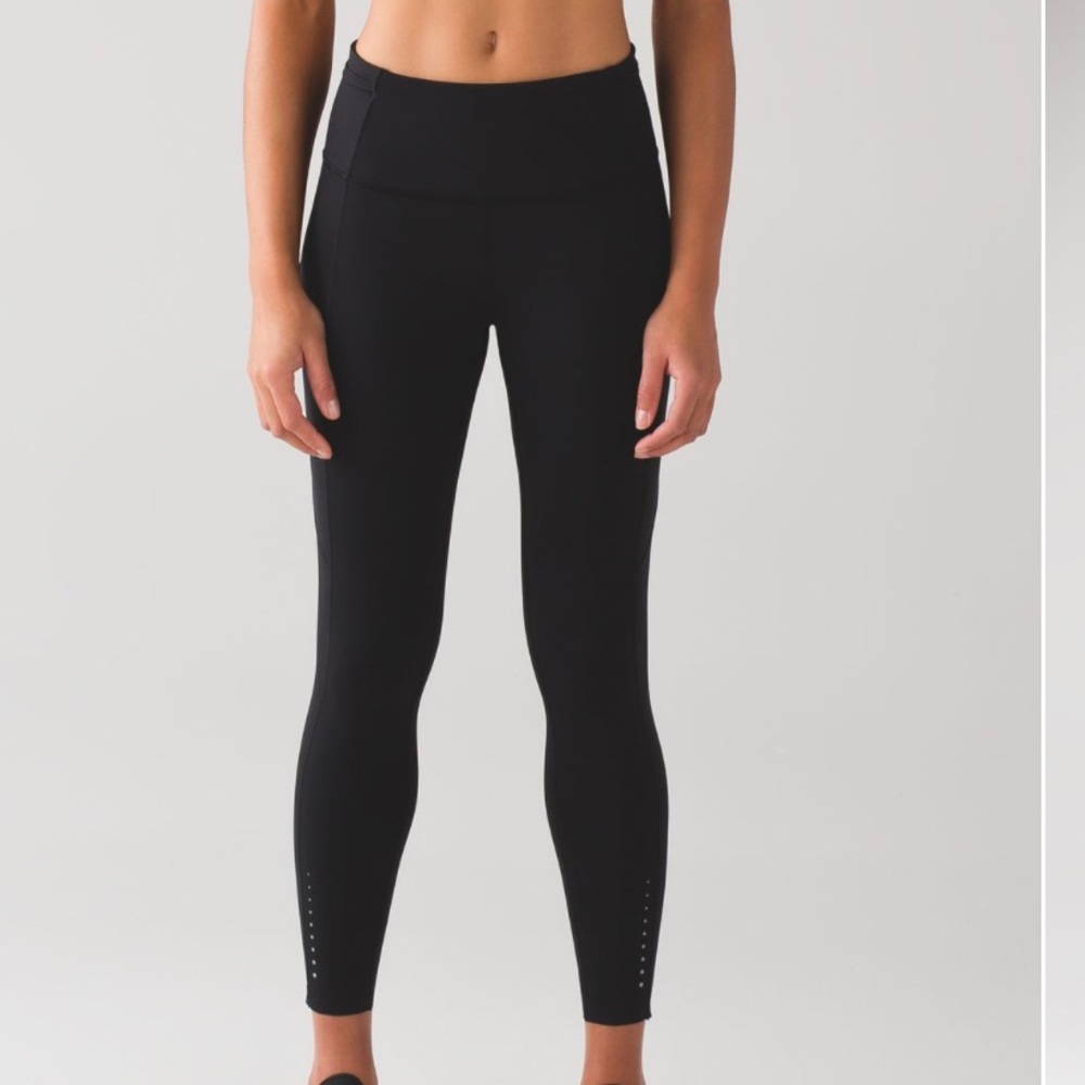 Lululemon Fast And Free 7/8 Tight
Black
